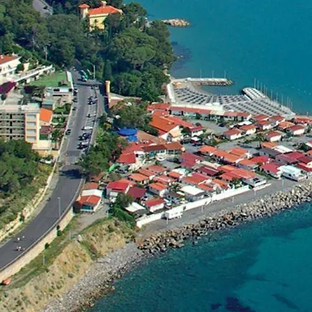 Campeggio Angolo Di Sogno Campsite *